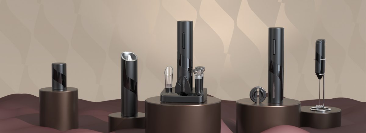 科力通电动开瓶器、胡椒研磨器、奶泡器并列展示